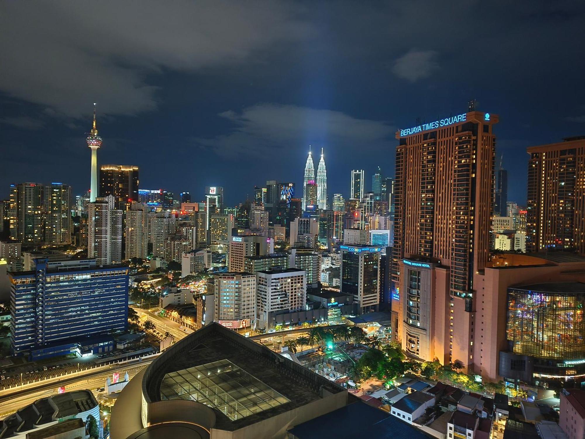 Lucentia Suites Klcc By City View Куала-Лумпур Екстер'єр фото