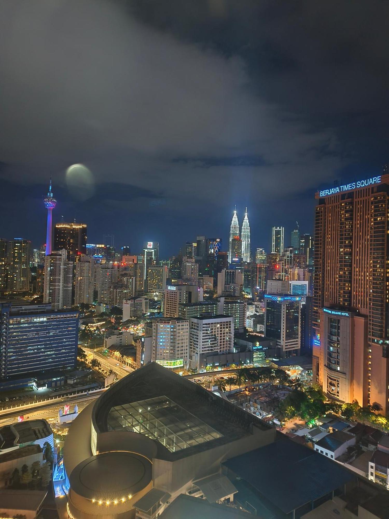 Lucentia Suites Klcc By City View Куала-Лумпур Екстер'єр фото